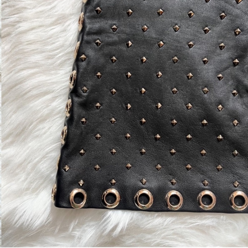 New! ALICE + OLIVIA Embellished Studded Leather Mini Skirt in Black - Picture 9 of 10
